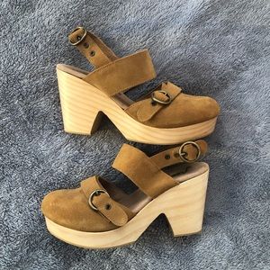 Barely worn RARE Free People clogs